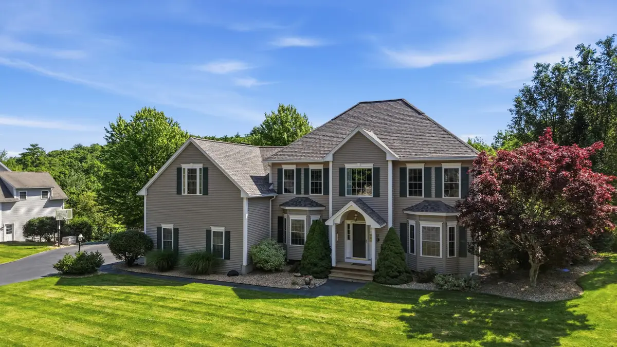 22 Longview Circle, Pelham, NH 03076 - #1