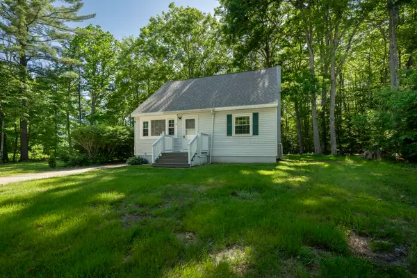 38 Duffy Street, Franklin, NH 03235