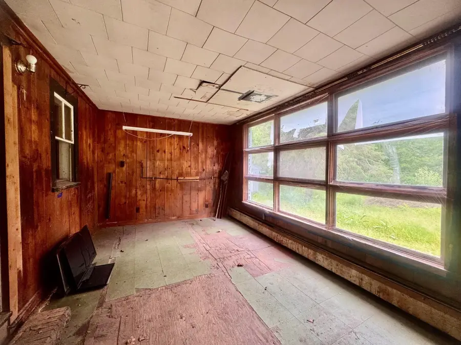 190 Ashuelot Street, Winchester, NH 03470 - #3