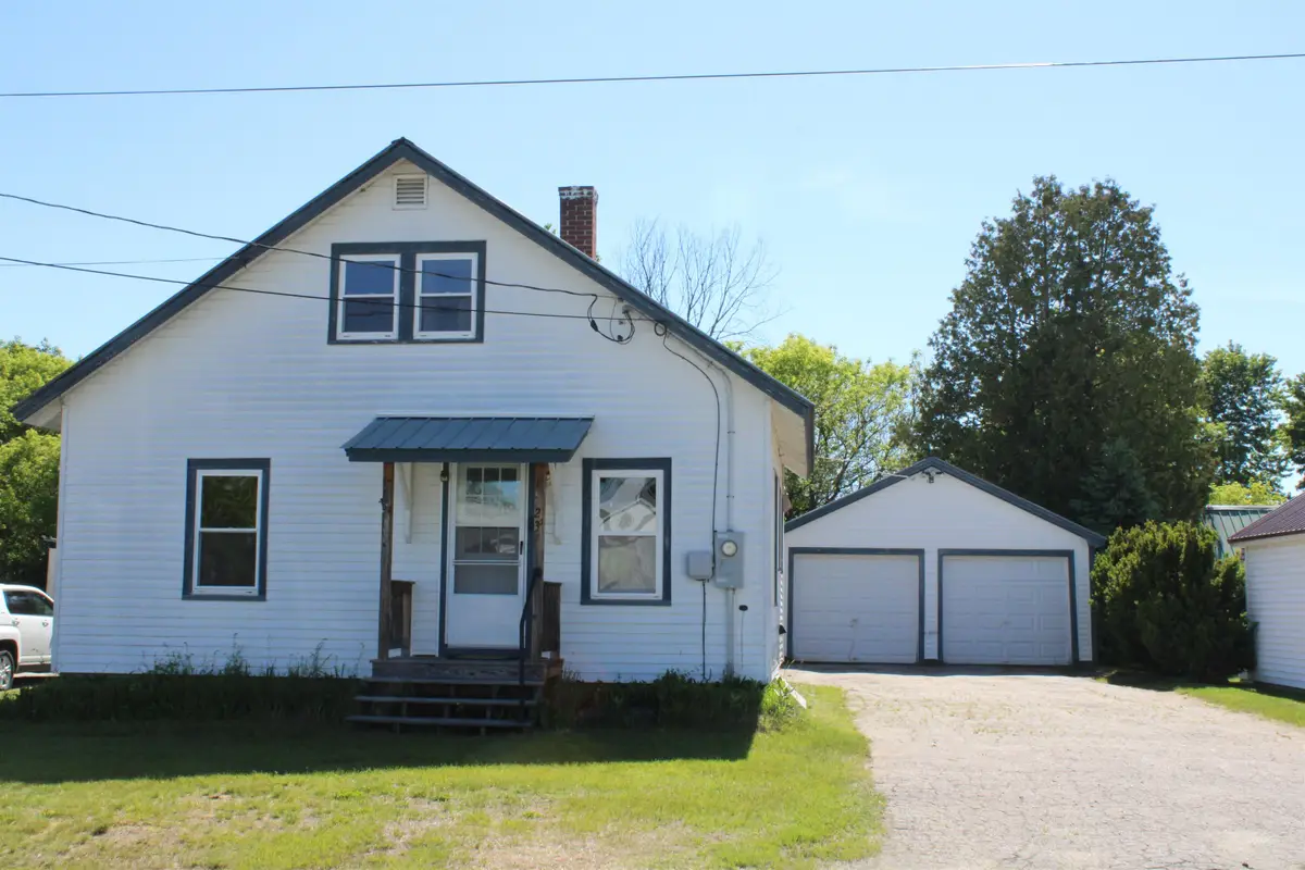 23 Hadley Street, Littleton, NH 03561 - #1