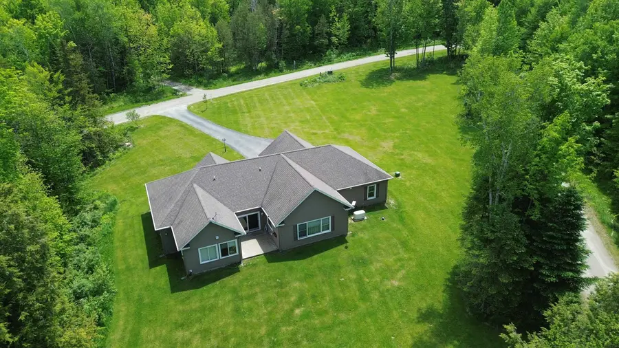 905 Dairninaka Drive, Derby, VT 05829 - #3