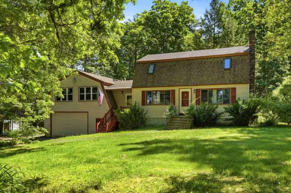 73 Old Chester Road, Derry, NH 03038