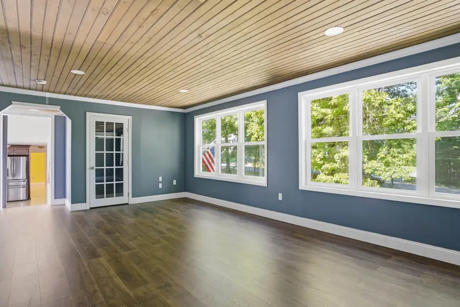 73 Old Chester Road, Derry, NH 03038 - #3