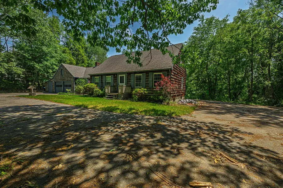 7 Squamscott Road, Stratham, NH 03885 - #2