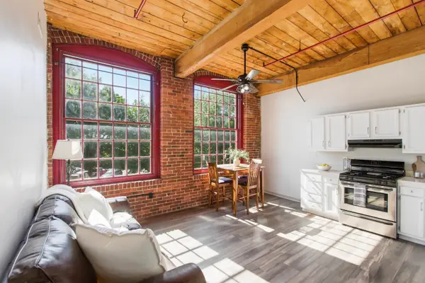 470 Silver Street #209, Manchester, NH 03103