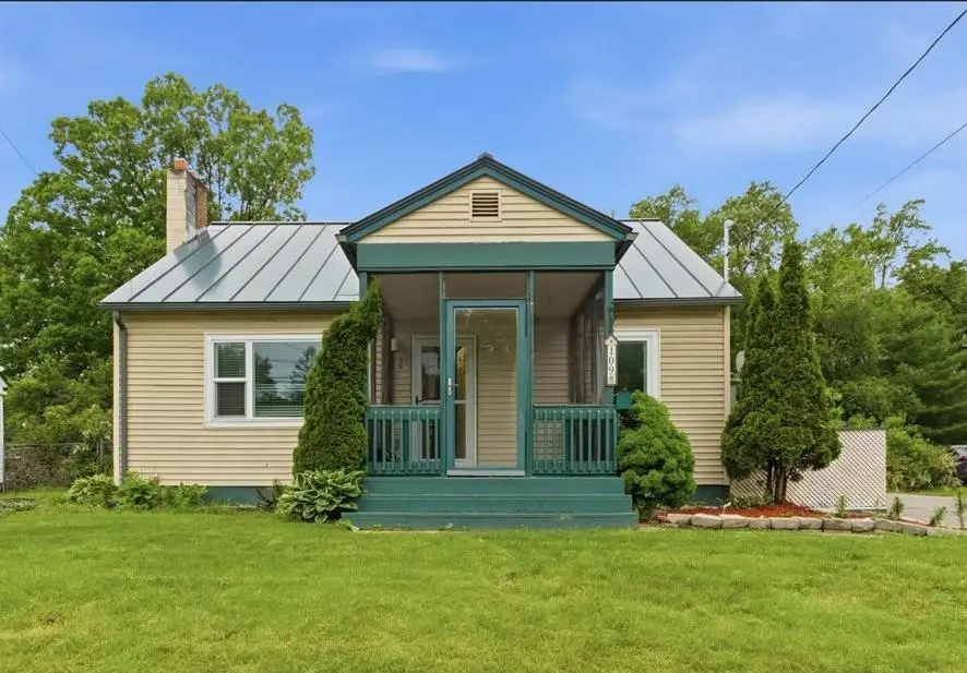 109 Airport Parkway, South Burlington, VT 05403 - #1
