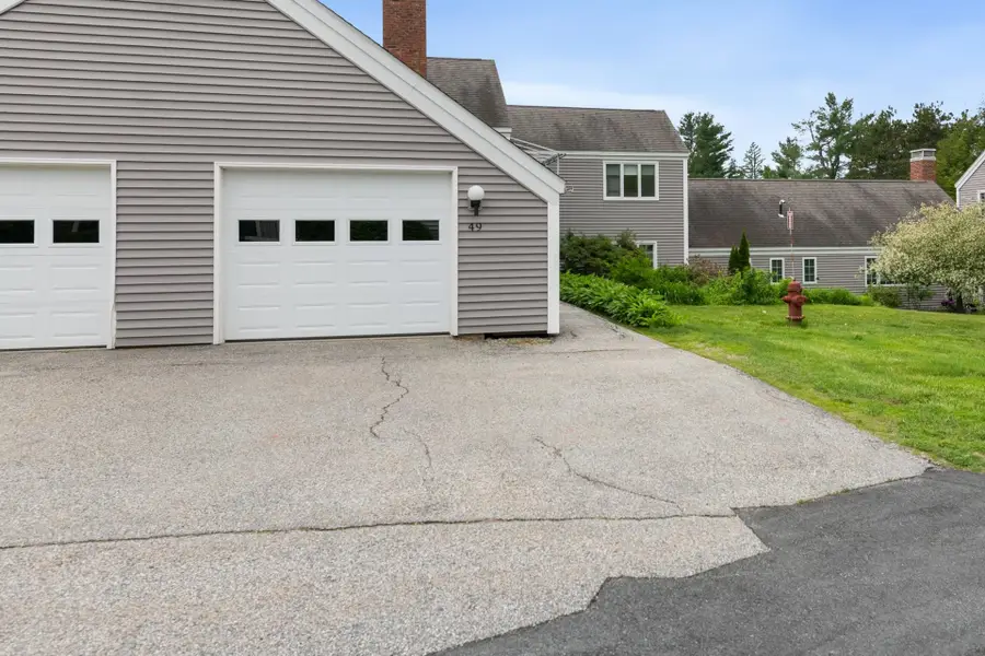 49 Hilltop Place, New London, NH 03257 - #3