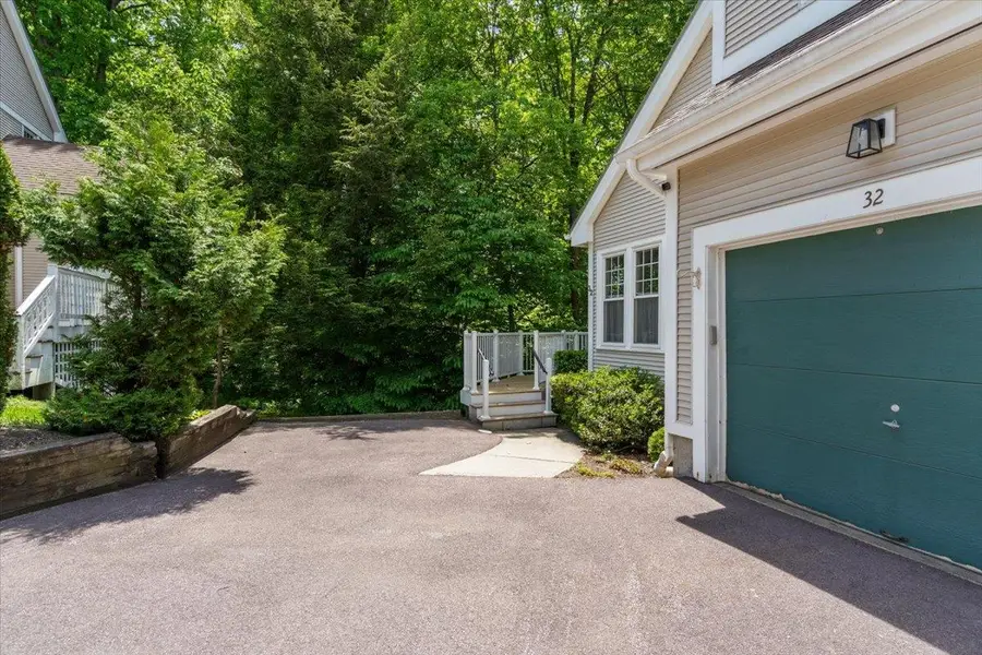 32 Larch Road, South Burlington, VT 05403 - #2