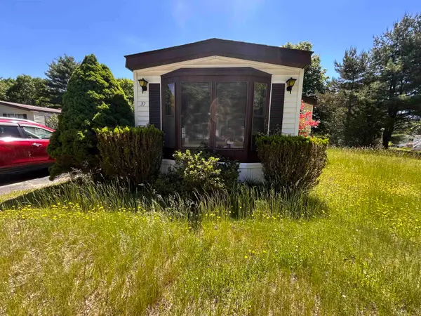 37 Monadnock Drive, Rochester, NH 03867