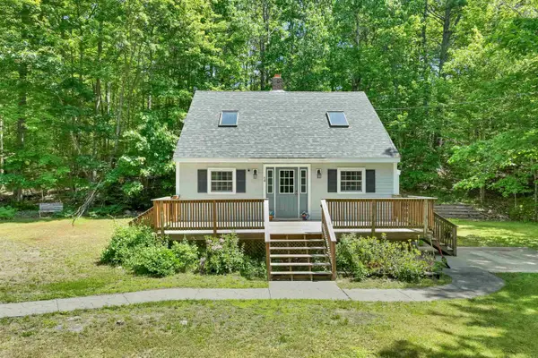 48 Independence Drive, Freedom, NH 03836