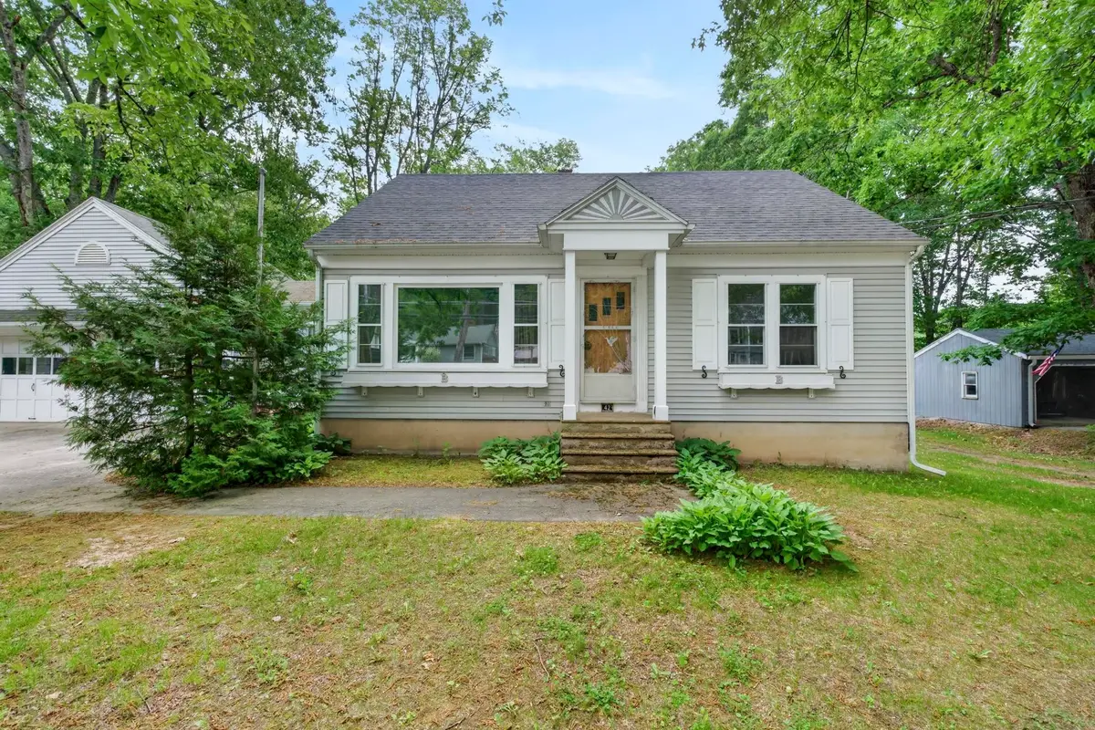 42 Oak Street, Rochester, NH 03839 - #1