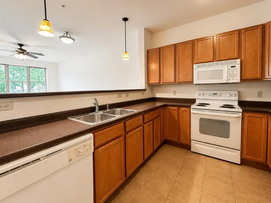 370 Farrell Street #118, South Burlington, VT 05403 - #3