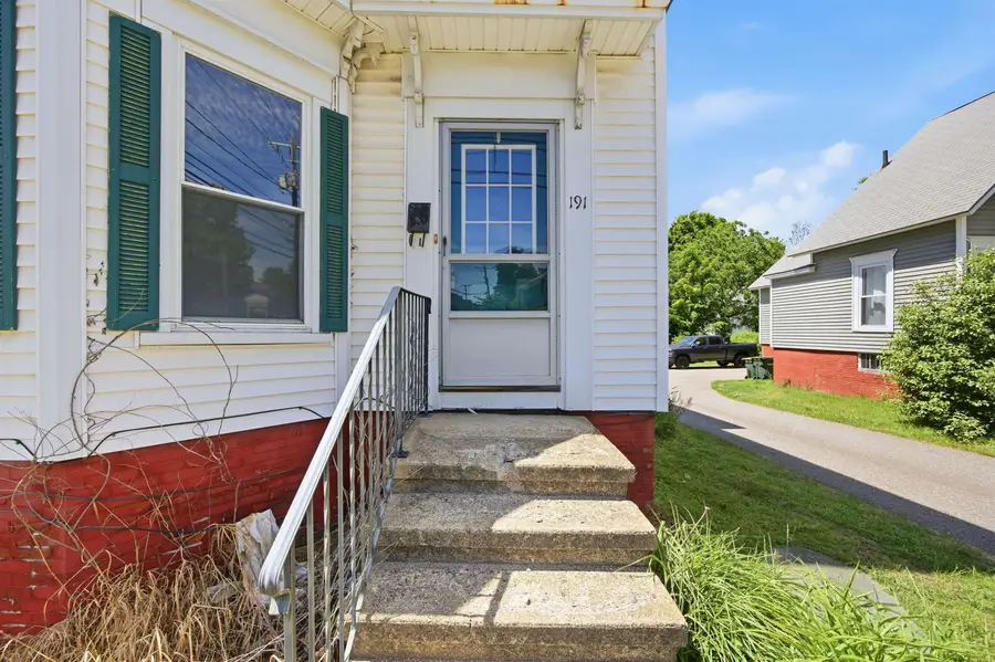 191 Court Street, Laconia, NH 03246 - #3