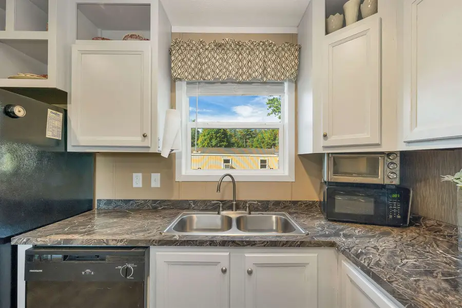5 Maple Drive, Plymouth, NH 03264 - #3