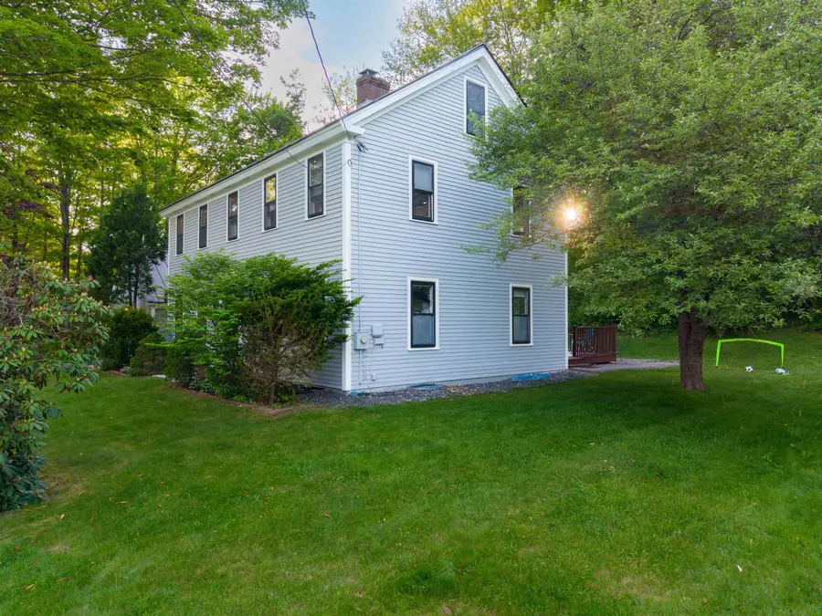 52 Ledgewood Road, Claremont, NH 03743 - #3