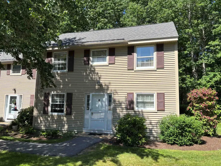 4 Wolfeboro Common, Wolfeboro, NH 03894 - #2