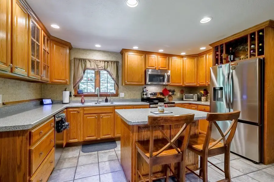 34 Cabot Road, Merrimack, NH 03054 - #2