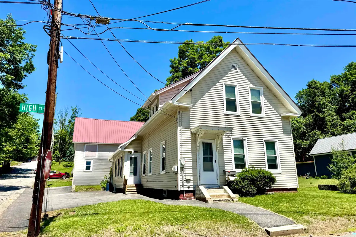 39 Chestnut Street, Tilton, NH 03276 - #1