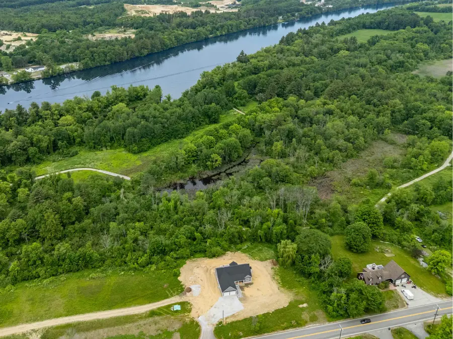 131 Merrimack Street, Hooksett, NH 03106 - #2
