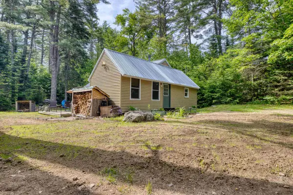 29 Gray Fox Road, Effingham, NH 03882