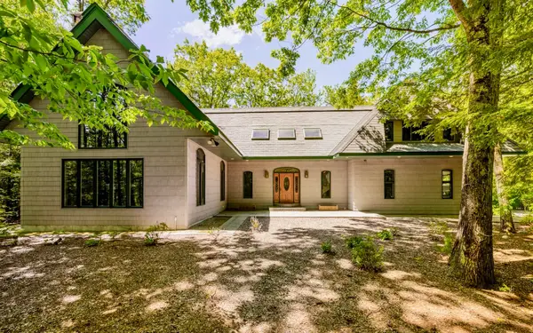 44 Fox Run Road, Sunapee, NH 03782