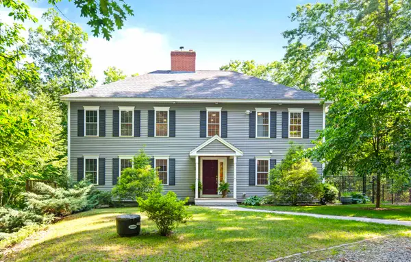 27 Colonel Wilkins Road, Amherst, NH 03031