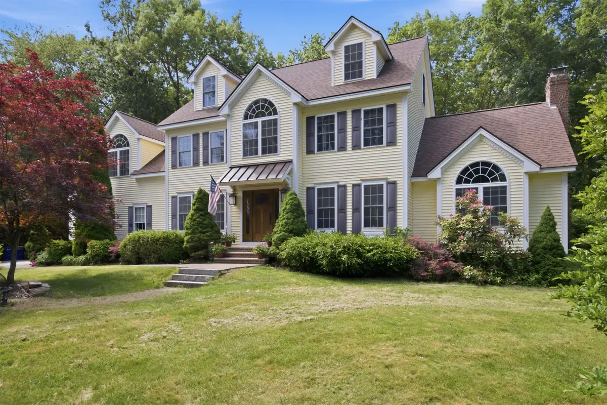 8 Evergreen Drive, Plaistow, NH 03865 - #1