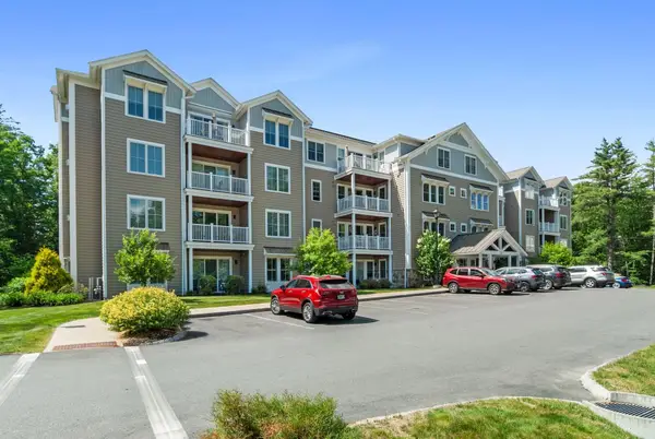 24 Willey Creek Road #203, Exeter, NH 03833
