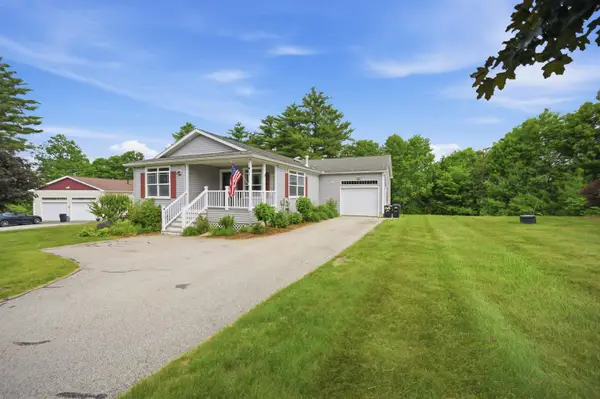 35 Sawmill Ridge, Sandown, NH 03873