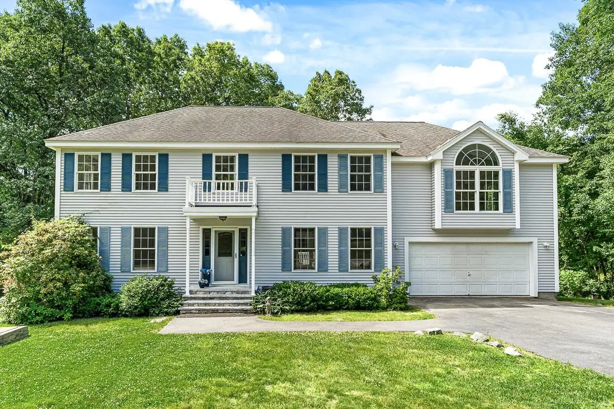 105 Wyndridge Circle, Pelham, NH 03076 - #1