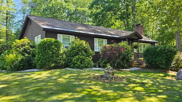 45 Ledgewood Road, Claremont, NH 03743