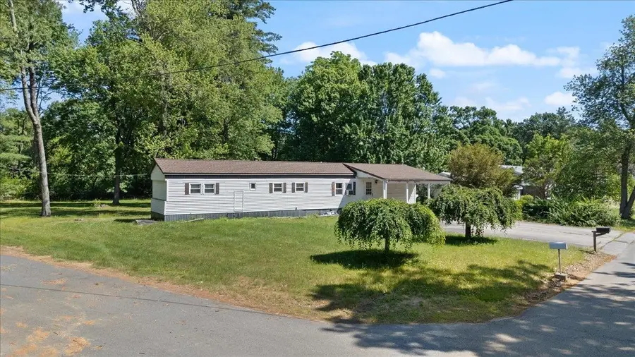 6 Marie Avenue, Salem, NH 03079 - #2
