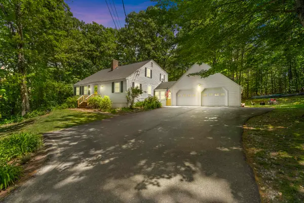 6 Bona Vista Drive, Bow, NH 03304
