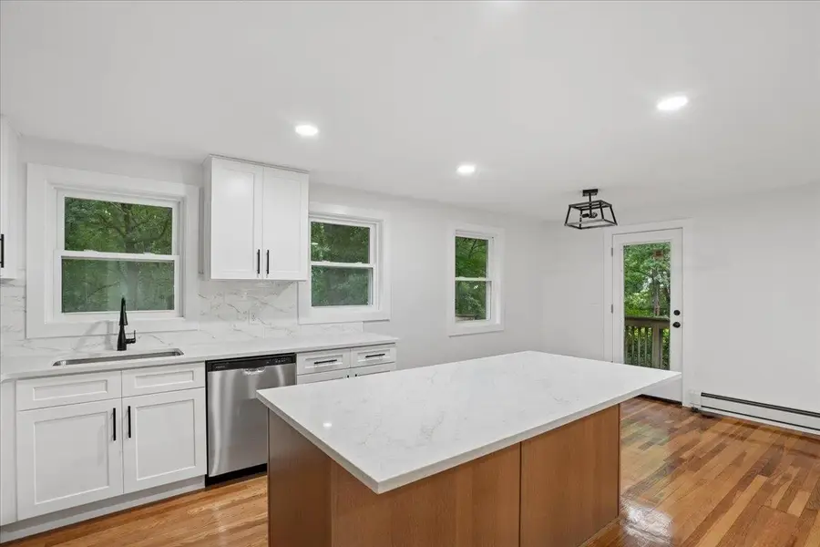 6 Horseshoe Lane, Londonderry, NH 03053 - #3