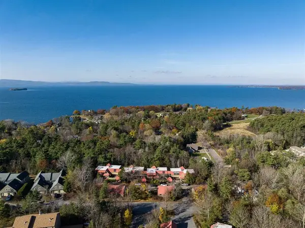 122 Redrock Drive #101, Burlington, VT 05401