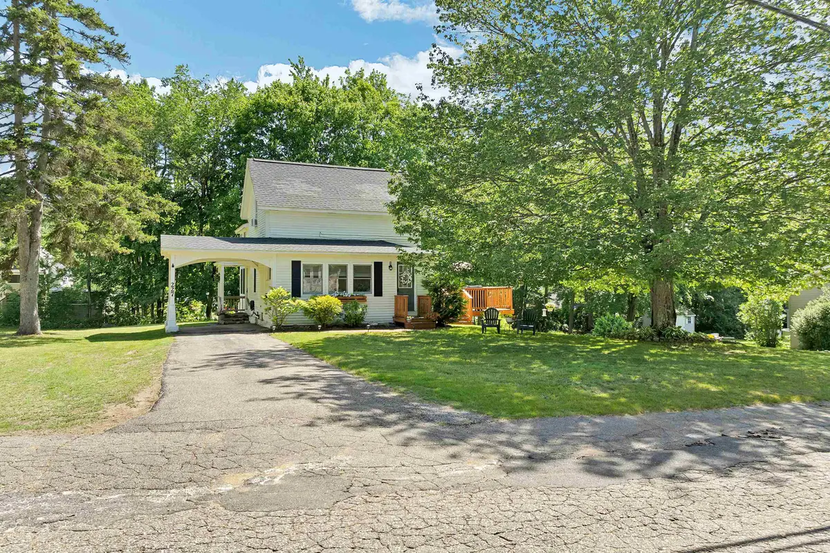 227 Pine Street, Laconia, NH 03246 - #1