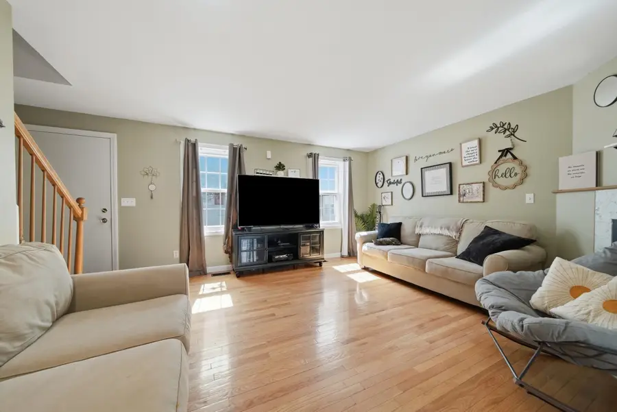 94 Beech Hill Avenue #2, Manchester, NH 03103 - #3