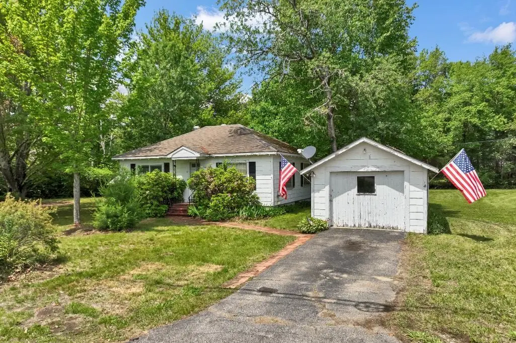 4 Varney Point Road, Gilford, NH 03249 - #1