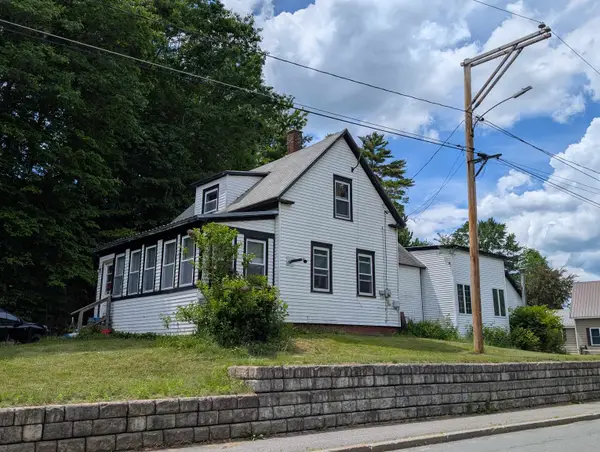 12 Water Street, Lancaster, NH 03584