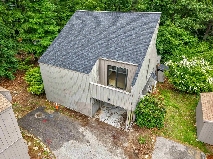 33 Coburn Woods Drive, Nashua, NH 03063 - #3