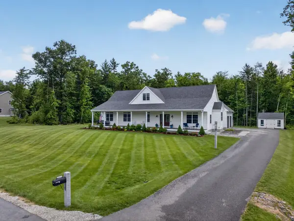 21 Walnut Hill Drive, Hooksett, NH 03106