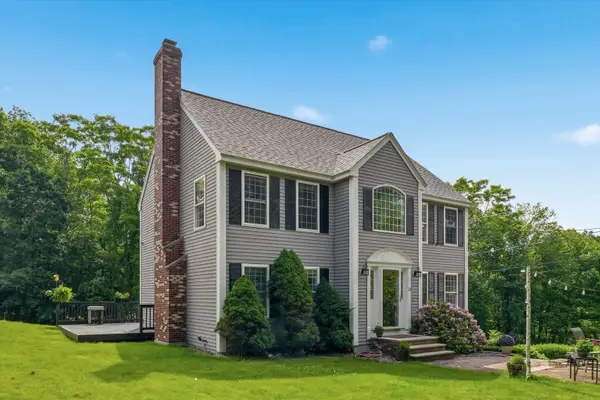 23 Peaslee Crossing Road, Newton, NH 03858