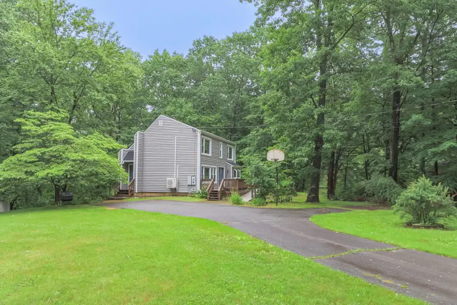 20 Redfield Circle, Derry, NH 03038-4839 - #2