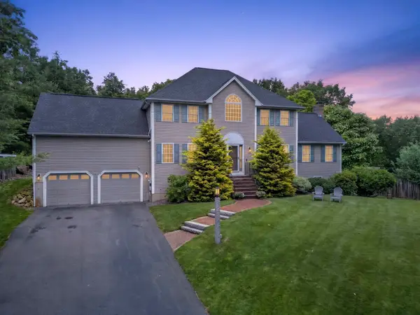 7 Cheshire Court, Londonderry, NH 03053