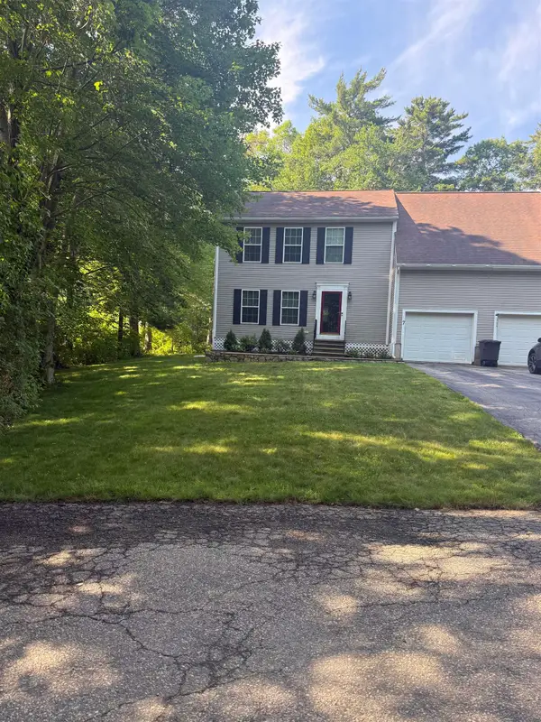 7 Elephant Rock Road, Seabrook, NH 03874