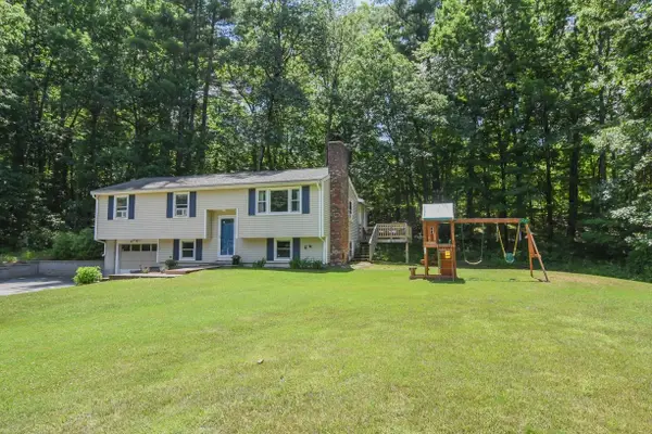 3 Greenleaf Street, Merrimack, NH 03054