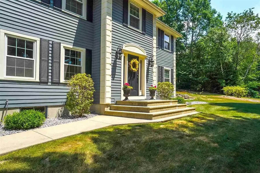 18 Hawk Drive, Bedford, NH 03110 - #3