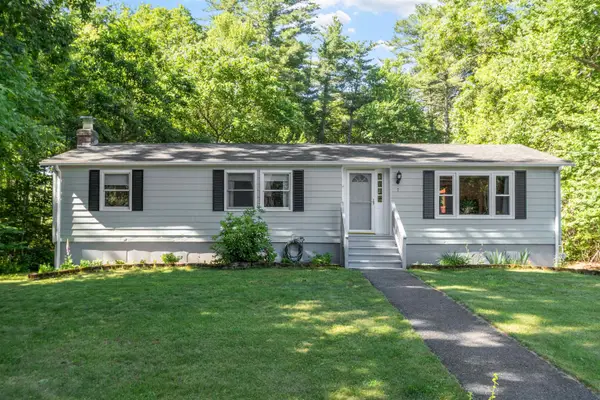 7 Al Street, Derry, NH 03038