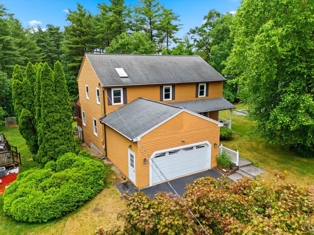 11 Hammar Road, Nashua, NH 03062 - #1