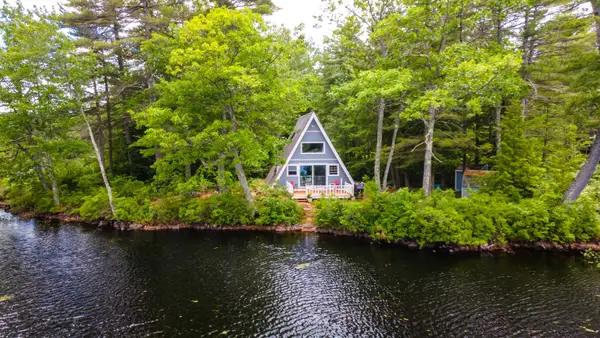 14 Sandy Cove Road, Rindge, NH 03461